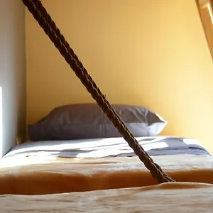 Hostel Crossroads 