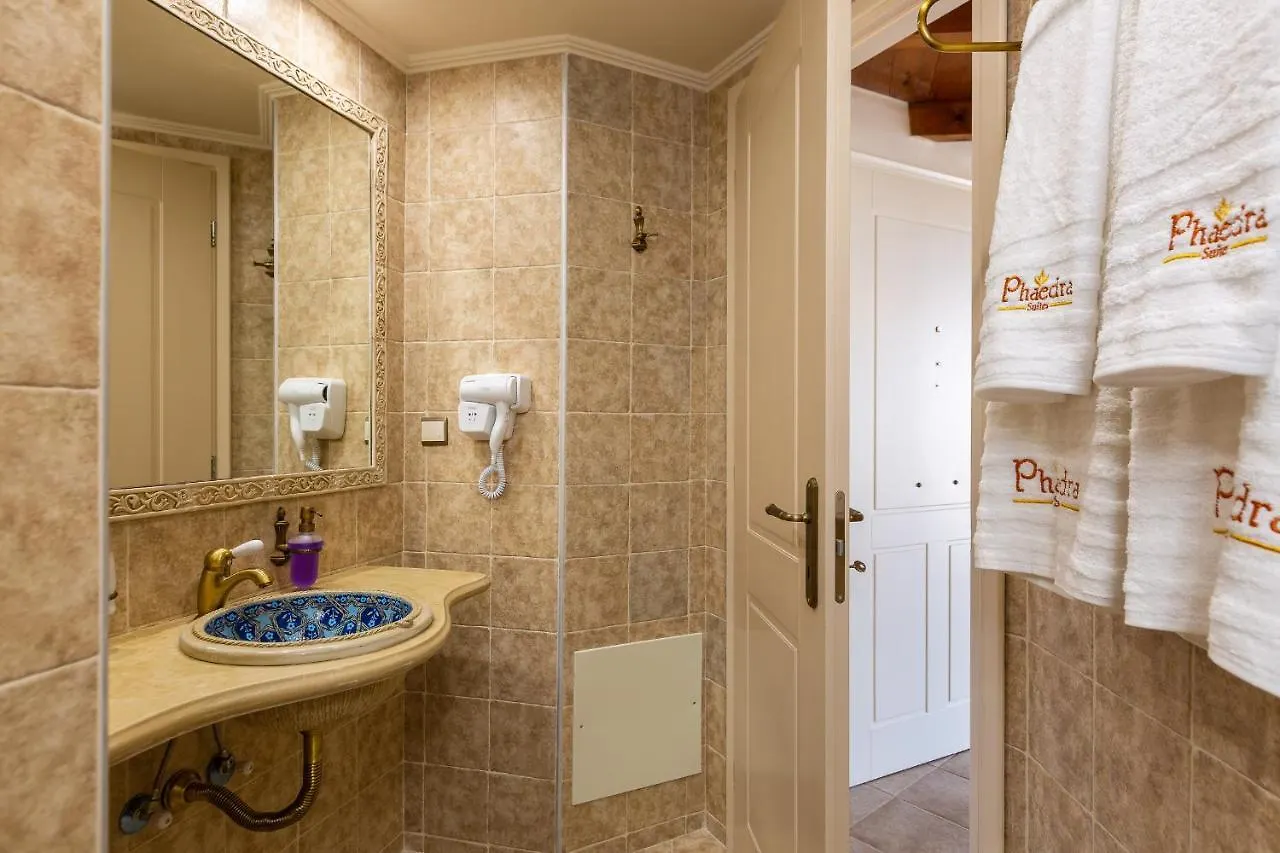 Phaedra Suites (Adults Only) Rétino