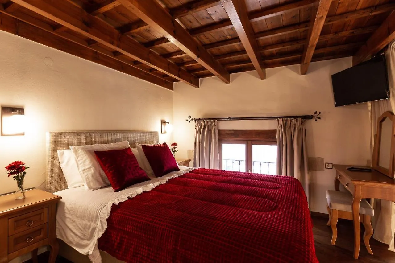 Phaedra Suites (Adults Only) Rétino Hotel