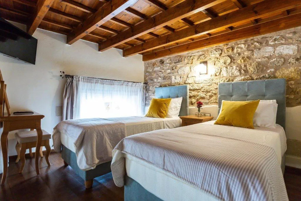 Phaedra Suites (Adults Only) Rétino 3*,