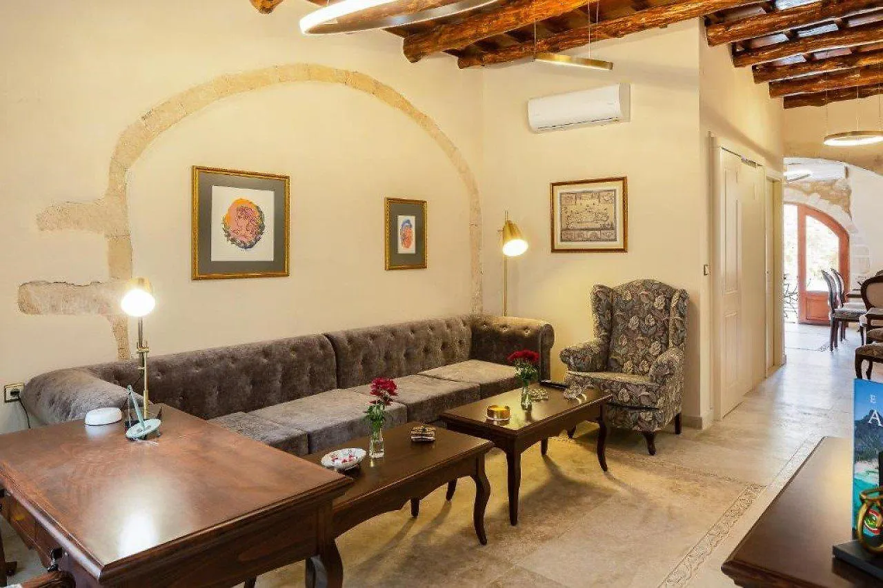 Phaedra Suites (Adults Only) Rétino Hotel