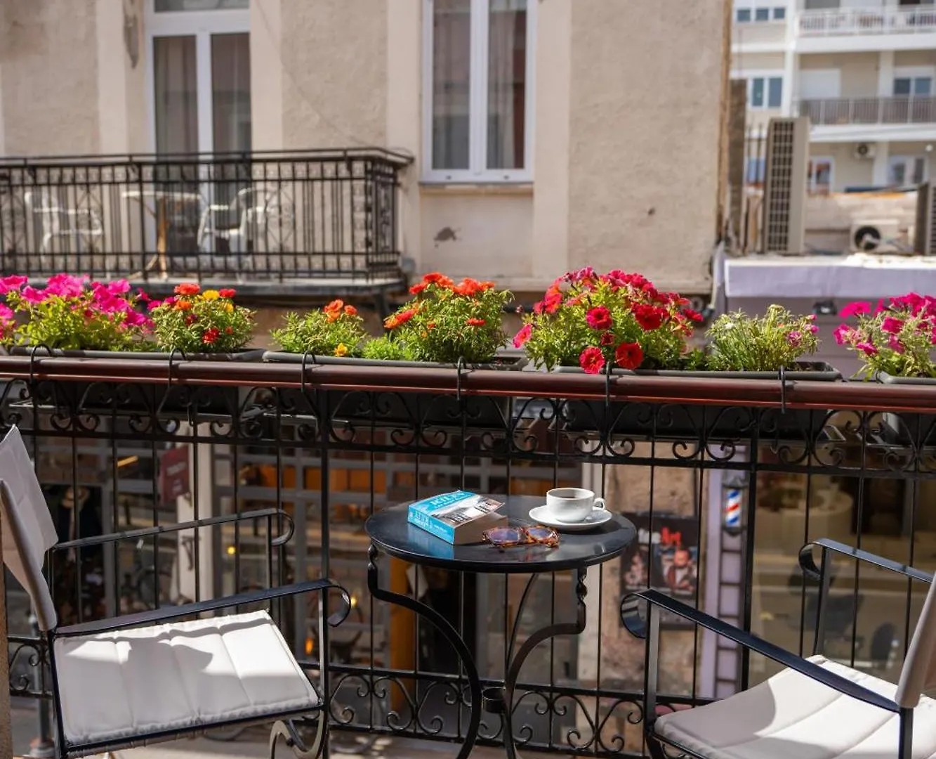 Phaedra Suites (Adults Only) Rétino Hotel